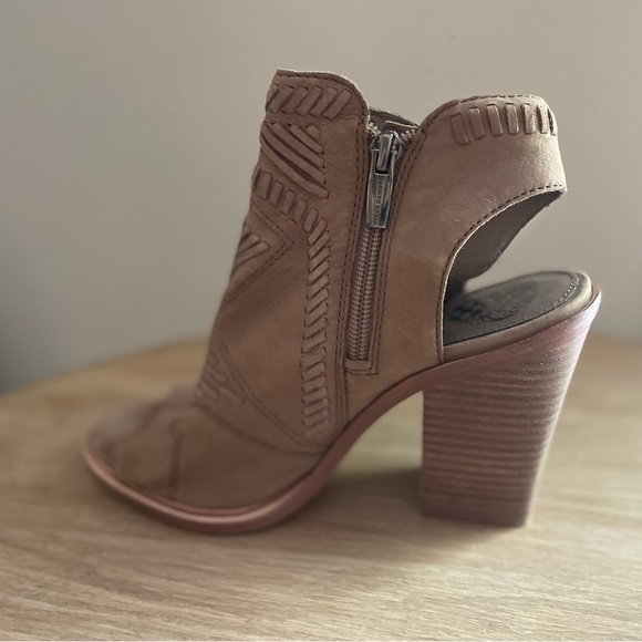 Woman’s Peekaboo Toe Booties - Picture 3 of 8